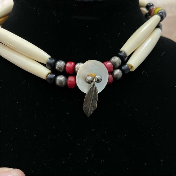 Vintage southwestern Native American style beaded choker leather tie necklace - Picture 1 of 3